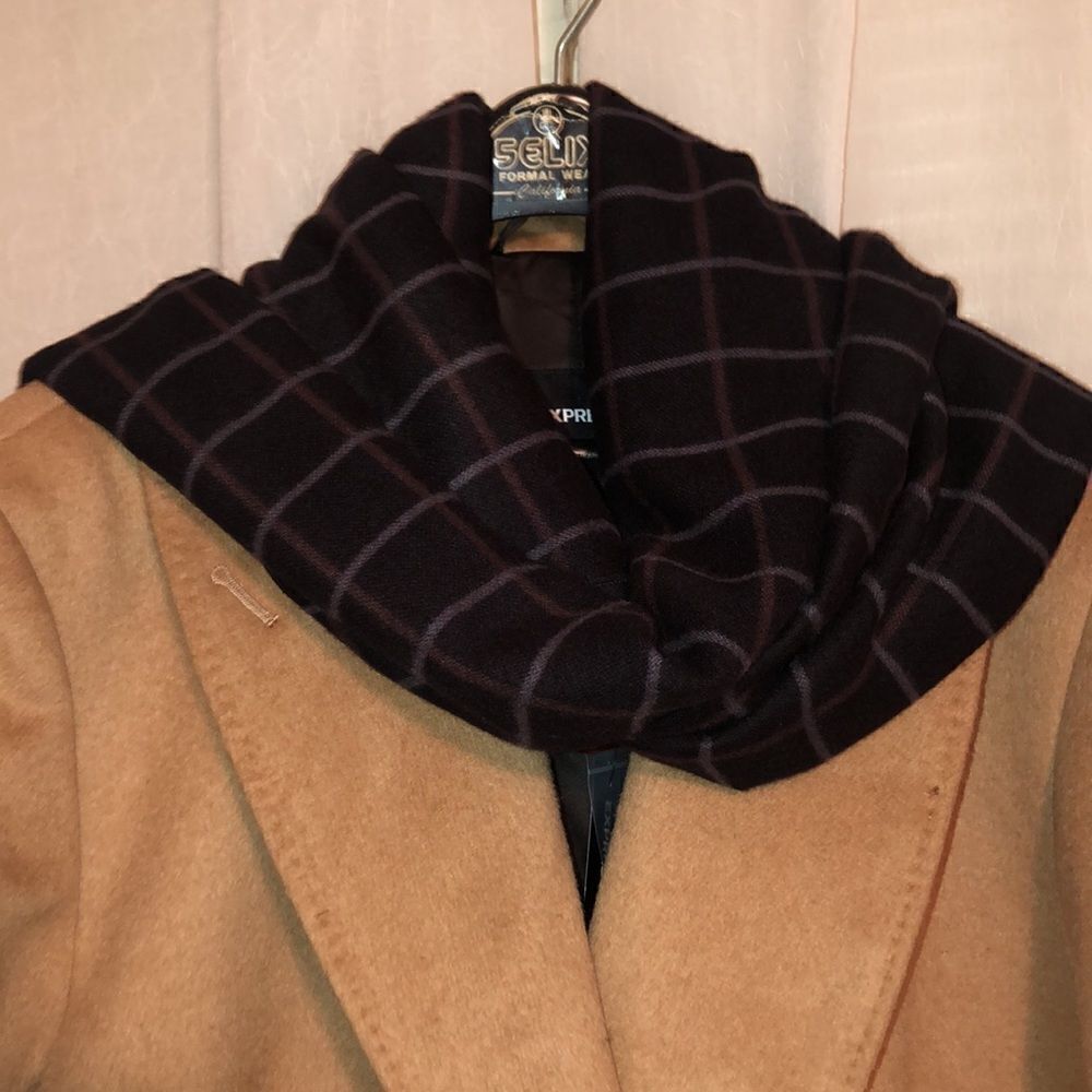 Van Heusen Men’s Black Brown Gray Simple Grid Reversible Scarf